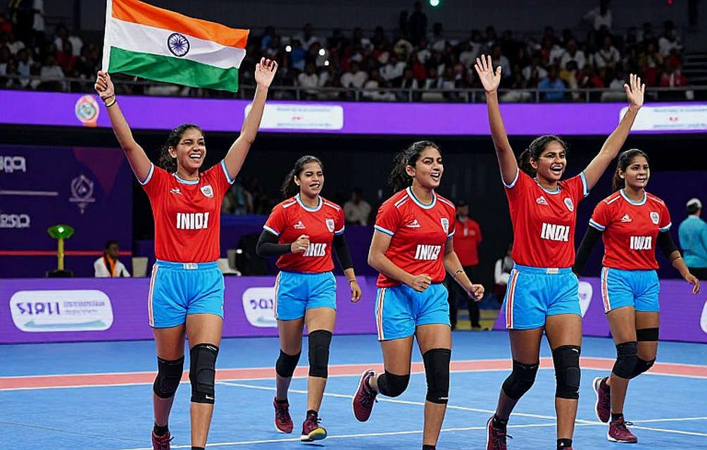 थर्ड पेज का क्लॉज़: PKL की रिटेंशन शीट, एफबीएम कार्ड और उस कीमत का गणित जो स्कोरबोर्ड नहीं दिखाता